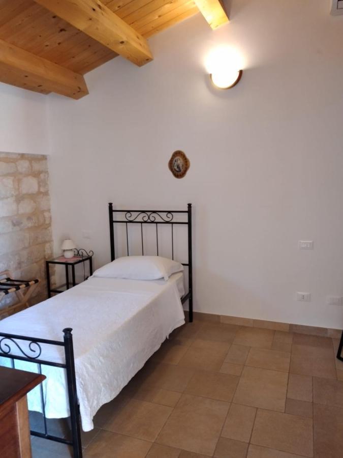 Alla Corte Di Nonna Maria Vila Pozzallo Exterior foto