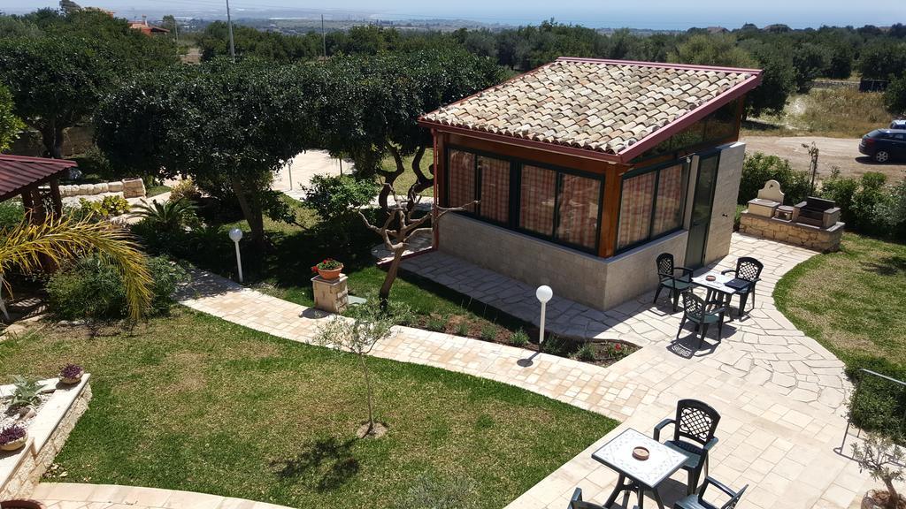 Alla Corte Di Nonna Maria Vila Pozzallo Exterior foto