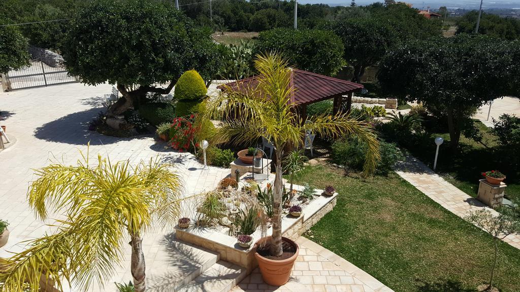 Alla Corte Di Nonna Maria Vila Pozzallo Exterior foto