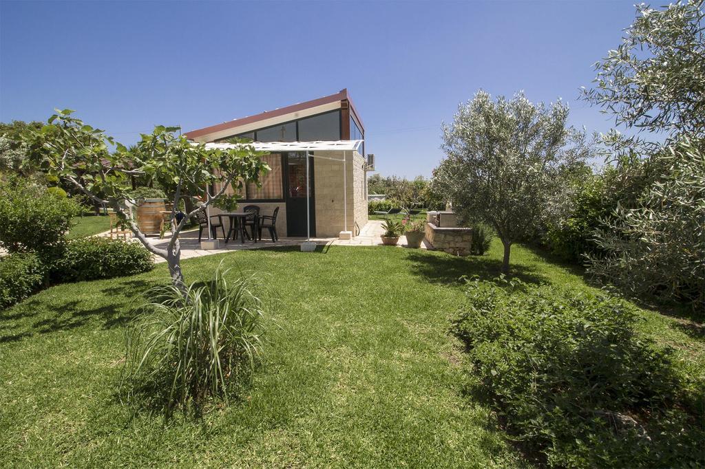 Alla Corte Di Nonna Maria Vila Pozzallo Exterior foto